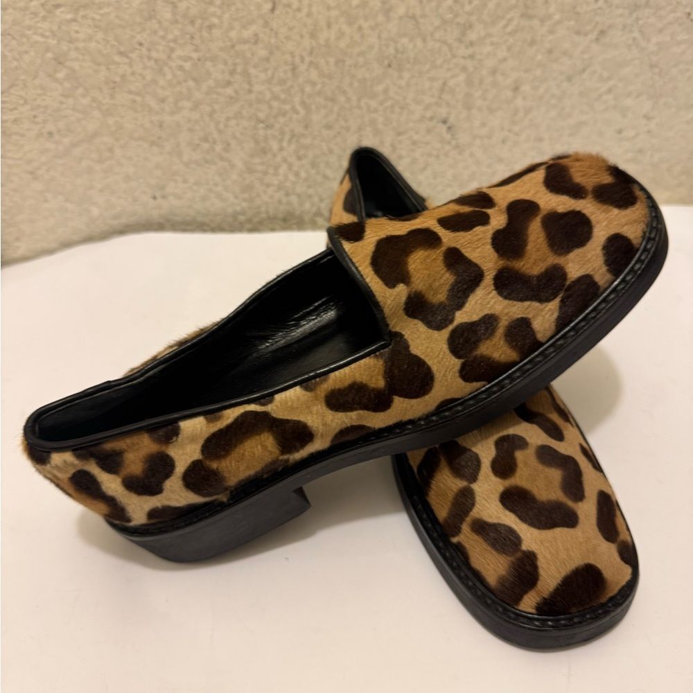 Yves Saint Laurent Leopard Print Flats in Tan and Black - Picture 6 of 9